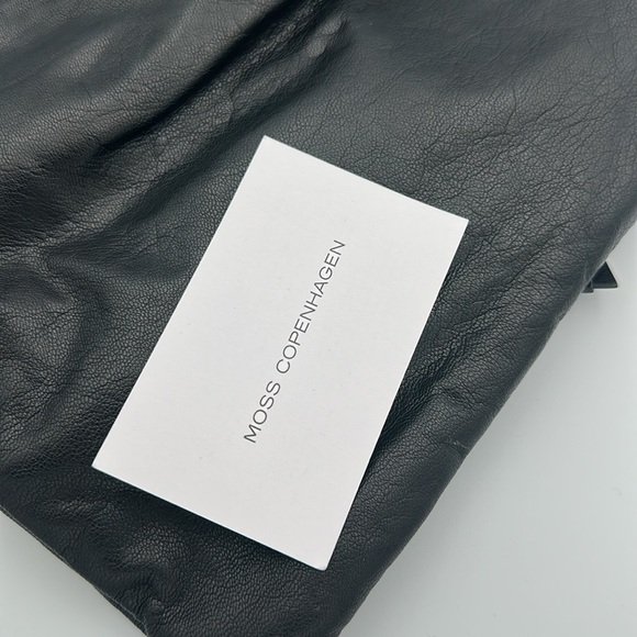 Moss Copenhagen Black Leather Crossbody / Clutch - Picture 5 of 11